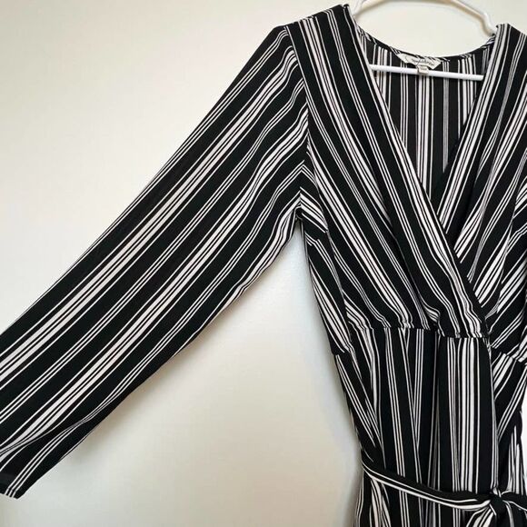 Speechless Striped Faux Wrap Mini Dress Large - Picture 4 of 6